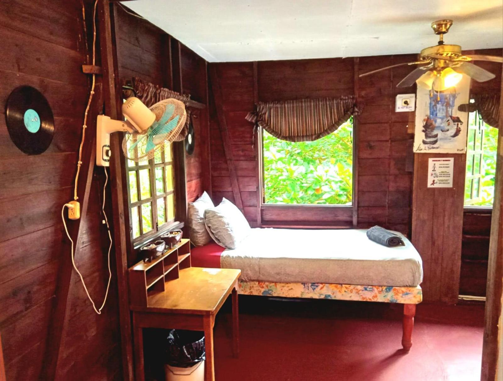 La Familia Guest House And Natural Farm Port Antonio Kültér fotó